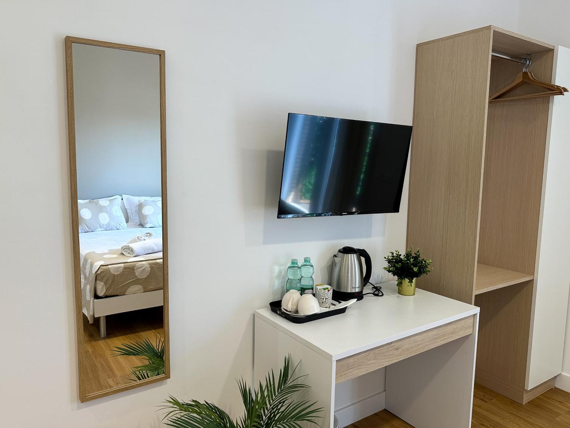 Isola 163 Guest House Фиумичино Екстериор снимка