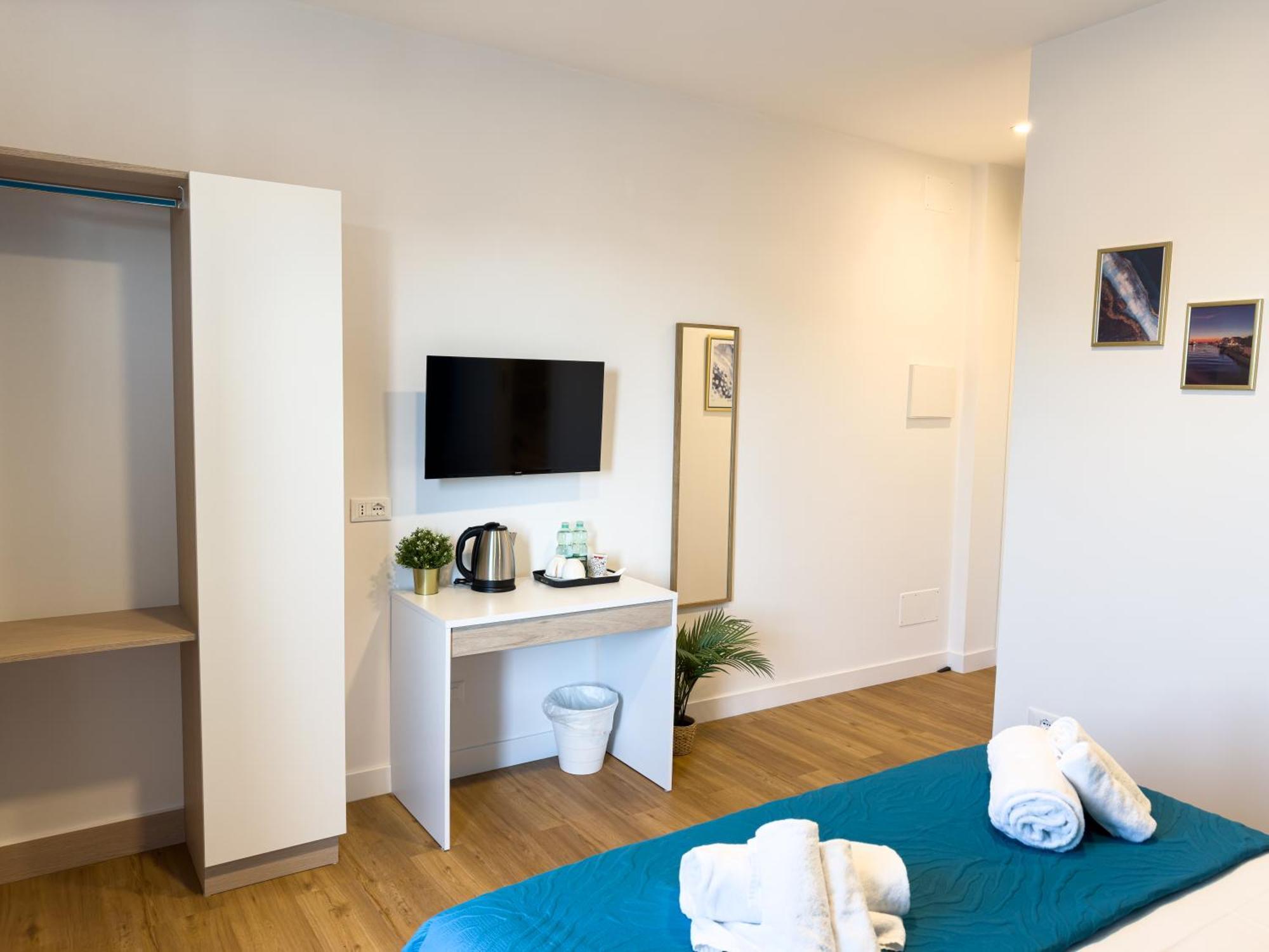 Isola 163 Guest House Фиумичино Екстериор снимка