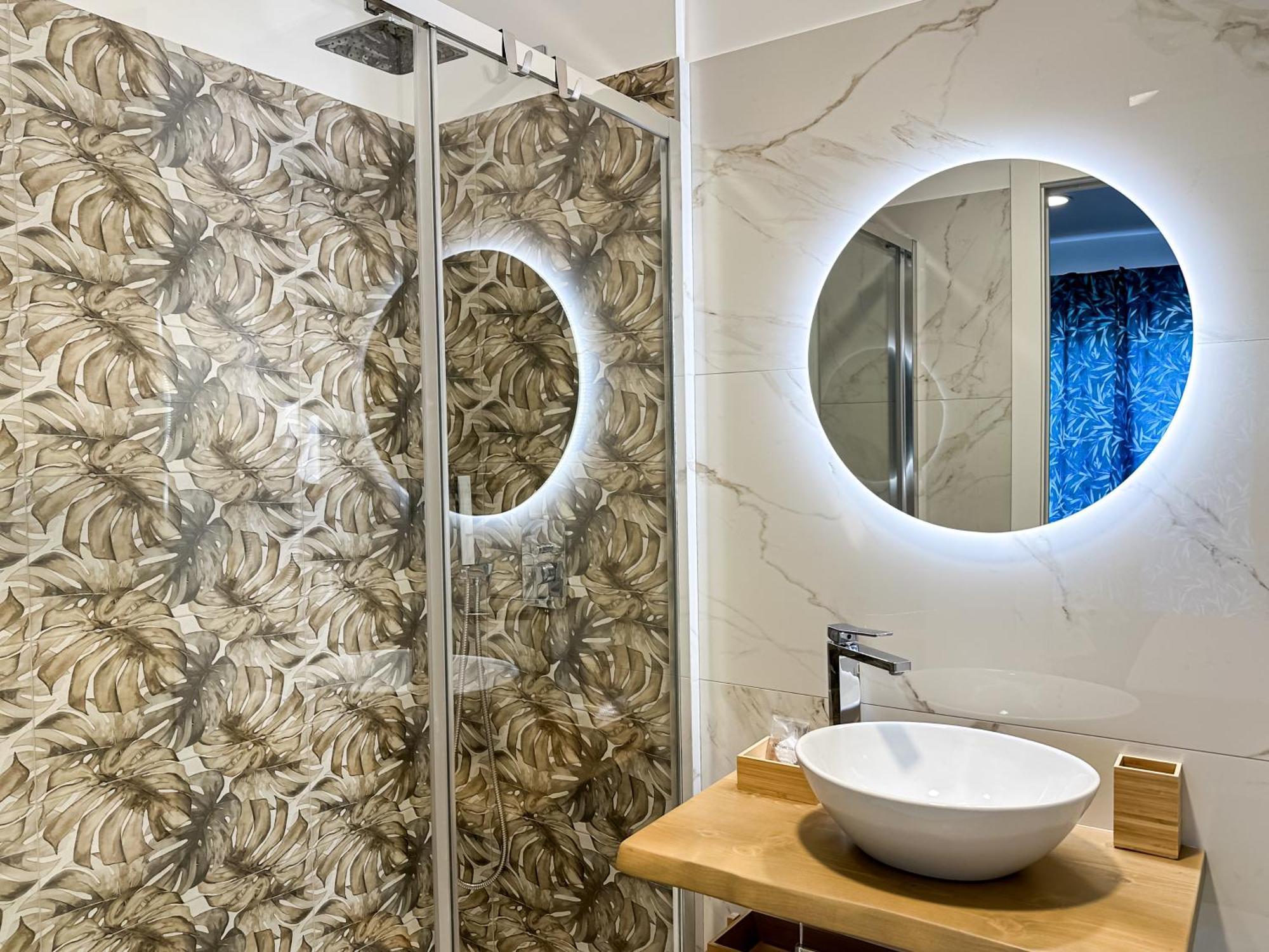 Isola 163 Guest House Фиумичино Екстериор снимка